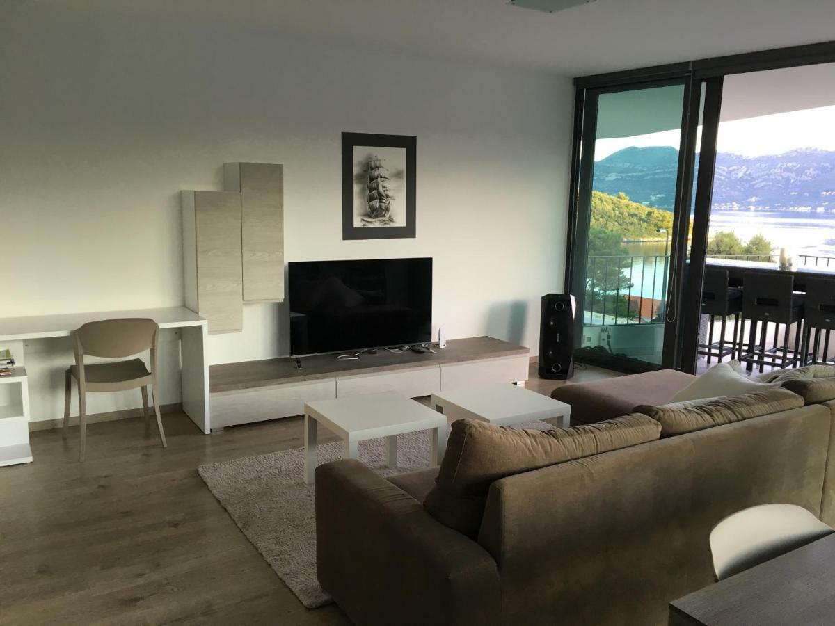 Blue Water Apartment Zrnovo 外观 照片